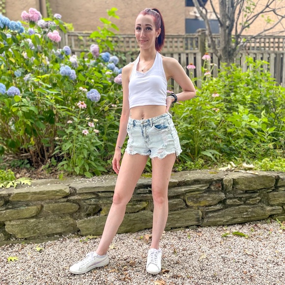 Meet your Posher, J - Picture 2 of 2